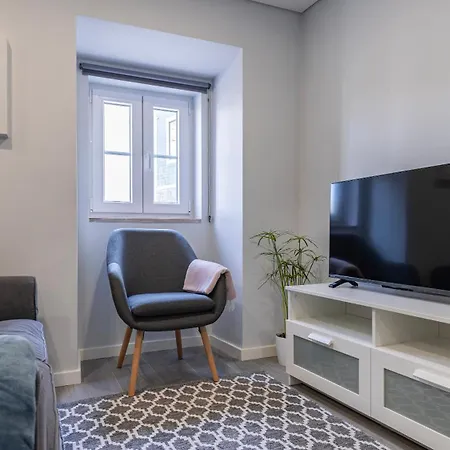 Belém Charming 2bdr House By Lovelystay